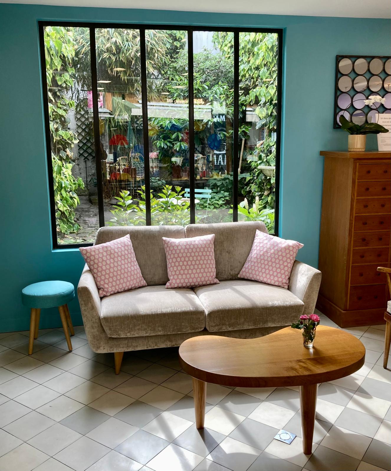 Salon d'attente de la boutique Maison Dorléans Opticien, Montreuil