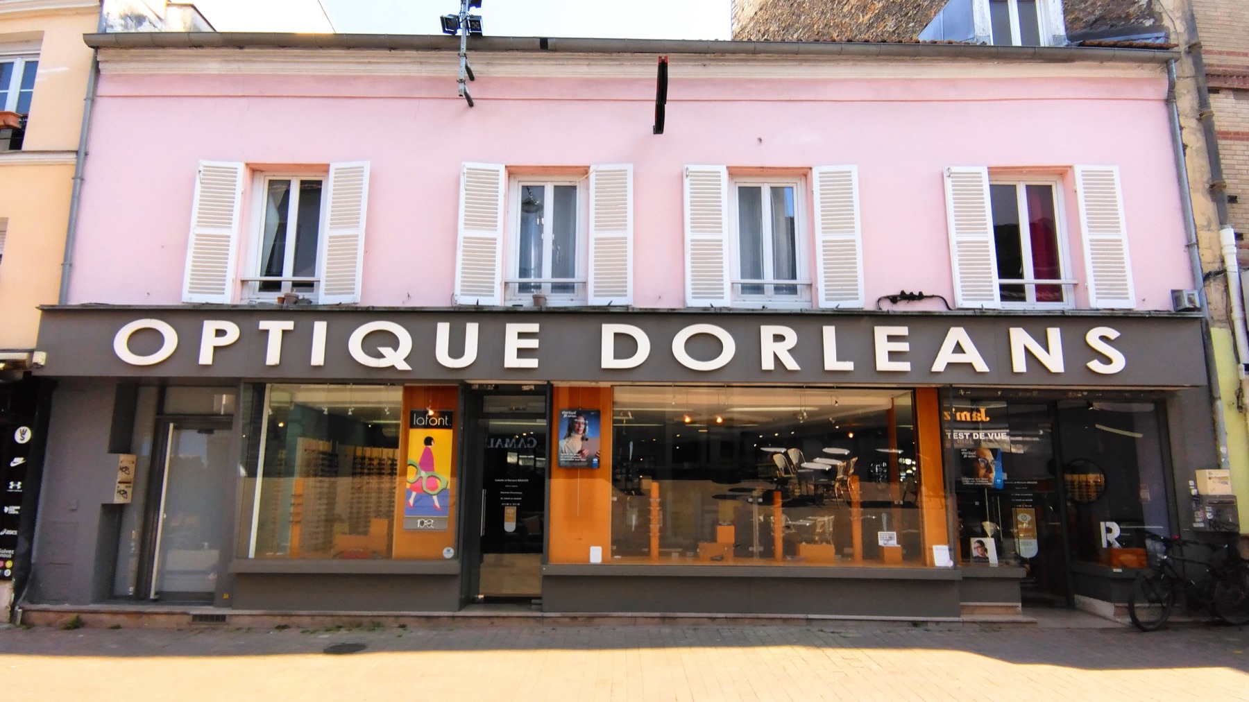 Façade de la boutique Optique Dorléans, Montreuil